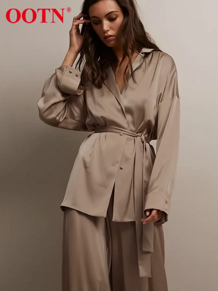 OOTN/элегантные атласные комплекты из 2 предметов; Роскошные мягкие костюмы с длинными рукавами и брючный пояс; Шелковистые офисные широкие брюки; Наряд для леди; 2023
OOTN/элегантные атласные комплекты из 2 предметов; Роскошные мягкие костюмы с длинными рукавами и брючный пояс; Шелковистые офисные широкие брюки; Наряд для леди; 2023