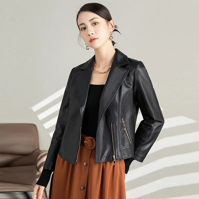 Autumn and winter 2022 new arrival short style high and thin leather jacket small slim Korean locomotive PU leather jacket 6706
Autumn and winter 2022 new arrival short style high and thin leather jacket small slim Korean locomotive PU leather jacket 6706