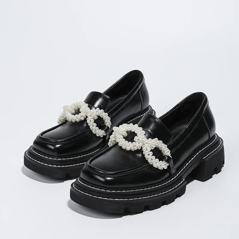 2023 Autumn/Winter New Women's Thick Sole Pearl Leather Shoes Square Toe English Style Loafers
2023 Autumn/Winter New Women's Thick Sole Pearl Leather Shoes Square Toe English Style Loafers