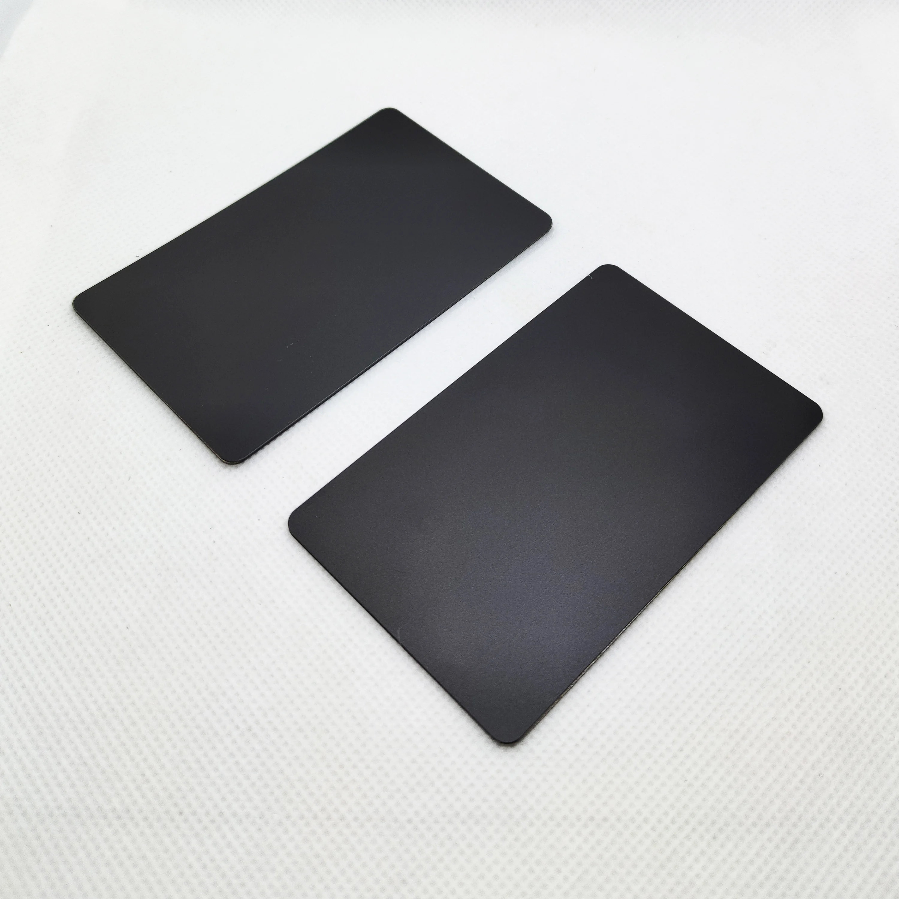 1 Pieces 13.56MHZ, 215 Chip Blank Metal and PVC Hybrid NFC Social Identification/Access Control/Business Card 6 Mallzona S90e298730f4e49e1bdac166aa4bcb2baz 1 Pieces 13.56MHZ, 215 Chip Blank Metal and PVC Hybrid NFC Social Identification/Access Control/Business Card Mallzona