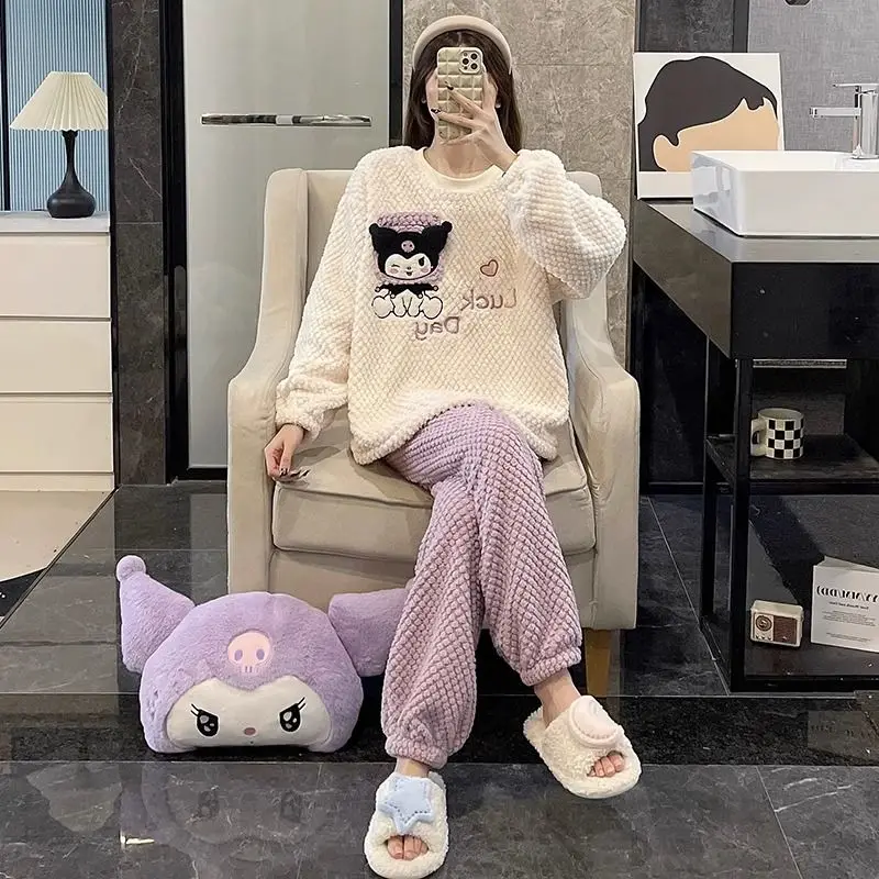 Kawaii Sanrio Kuromi плюшевый Домашний набор почтовые милые пижамы Аниме Пижамы Ночная одежда мультфильм зимняя теплая Домашняя одежда костюмы
Kawaii Sanrio Kuromi плюшевый Домашний набор почтовые милые пижамы Аниме Пижамы Ночная одежда мультфильм зимняя теплая Домашняя одежда костюмы