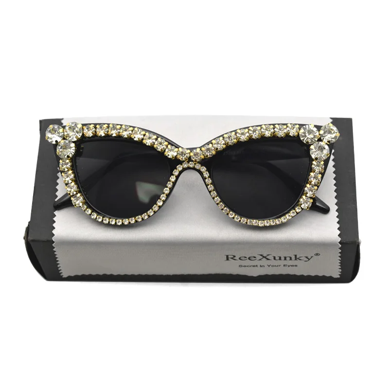 2024 Cat Eye Sunglasses Women Fashion Luxury Crystal Retro Sun Glasses For Woman Oversized Bling Decorativos Oculos De Sol
2024 Cat Eye Sunglasses Women Fashion Luxury Crystal Retro Sun Glasses For Woman Oversized Bling Decorativos Oculos De Sol