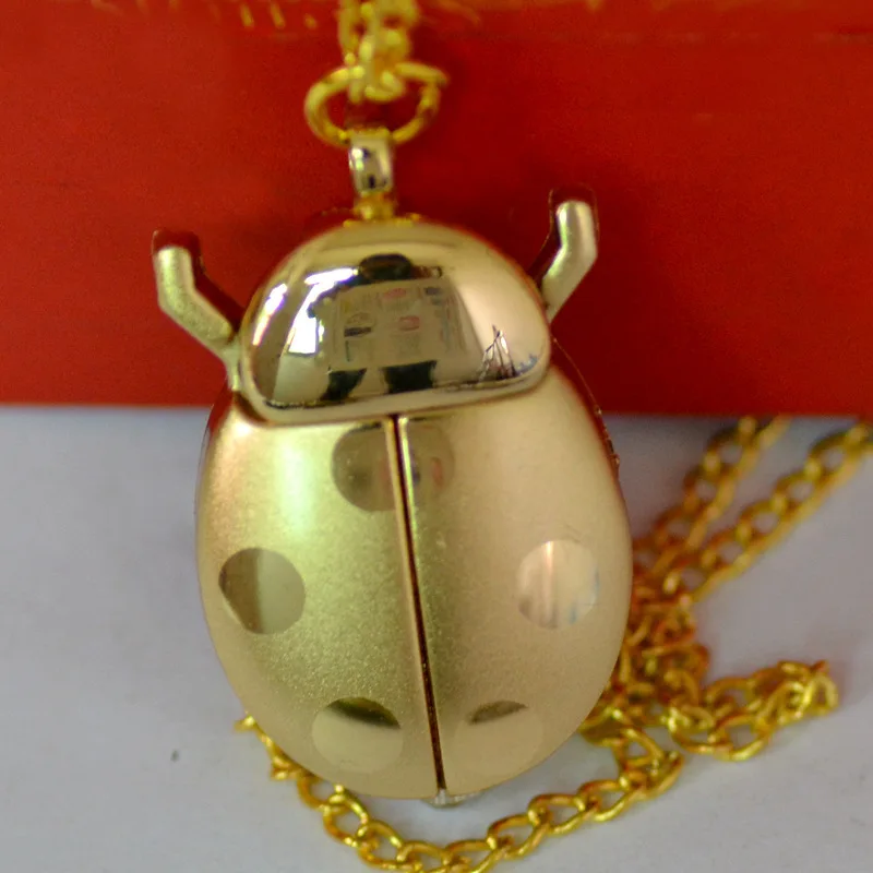 Vintage Small Cute Ladybug Quartz Pocket Watch for Men Women Fob Chain Insect Wings Pendant Necklace Clock for Kids Children
Vintage Small Cute Ladybug Quartz Pocket Watch for Men Women Fob Chain Insect Wings Pendant Necklace Clock for Kids Children