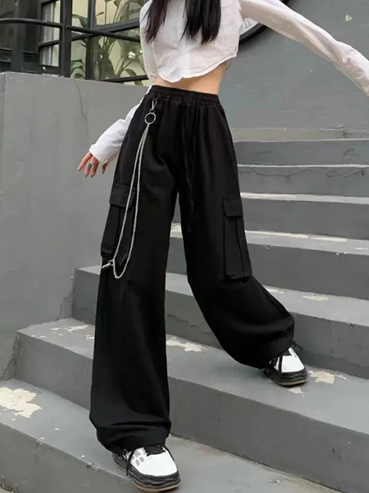 Zoki Streetwear Harajuku Black Chain Cargo Pants Women Fashion Pockets Loose Wide Leg Pants Korean Preppy Style Casual Trousers
Zoki Streetwear Harajuku Black Chain Cargo Pants Women Fashion Pockets Loose Wide Leg Pants Korean Preppy Style Casual Trousers