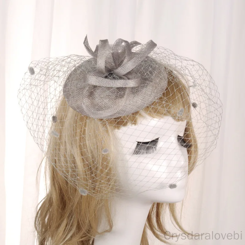 Bridal Top Hat Retro European And American Ladies Hair Accessories Banquet Headwear Linen Mesh Top Hat
Bridal Top Hat Retro European And American Ladies Hair Accessories Banquet Headwear Linen Mesh Top Hat