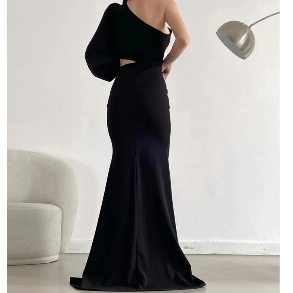 

Muloong One-shoulder Neckline Sweep Train Women Elegant And Pretty Luxury Prom Dress