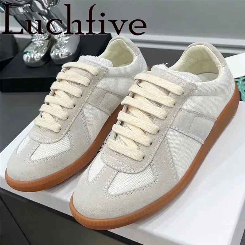 2022 Luchfive New Lace Up Round Toe Patchwork Flats Shoes Brand Designer Casual Walking Shoes Outdoor Sneakers Driving Shoes
2022 Luchfive New Lace Up Round Toe Patchwork Flats Shoes Brand Designer Casual Walking Shoes Outdoor Sneakers Driving Shoes