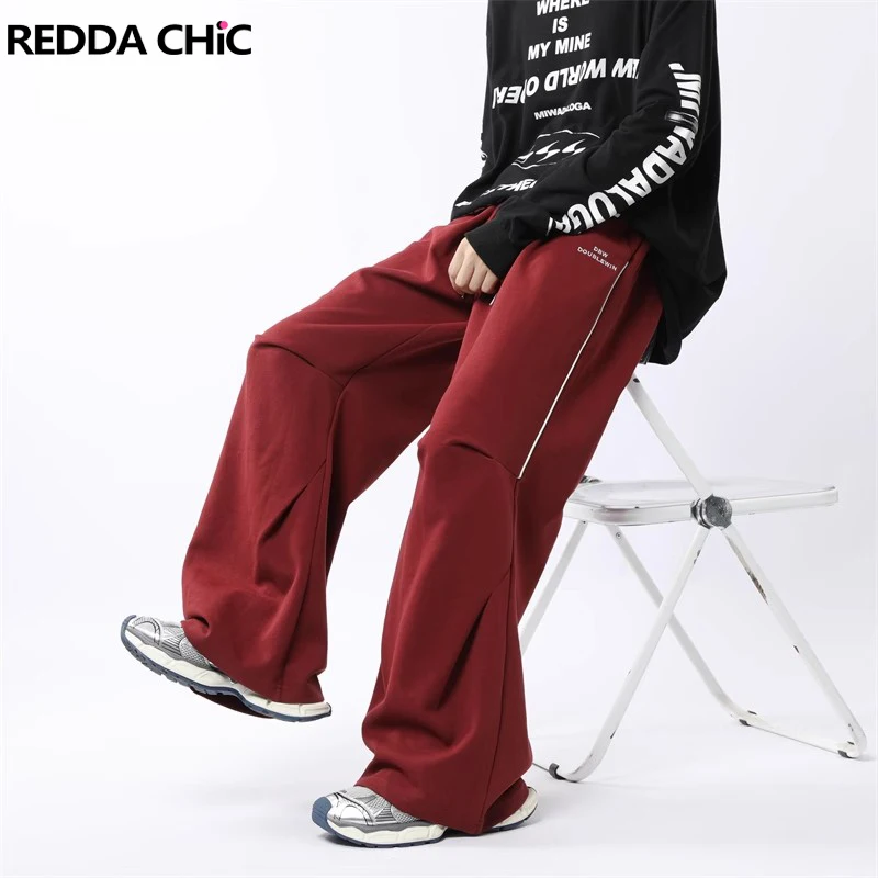 Брюки REDDACHIC мужские в полоску, повседневные спортивные штаны с эластичным поясом, красные плиссированные Широкие штаны в ретро стиле, повседневные штаны для отдыха, Y2k, Корейская уличная одежда
Брюки REDDACHIC мужские в полоску, повседневные спортивные штаны с эластичным поясом, красные плиссированные Широкие штаны в ретро стиле, повседневные штаны для отдыха, Y2k, Корейская уличная одежда