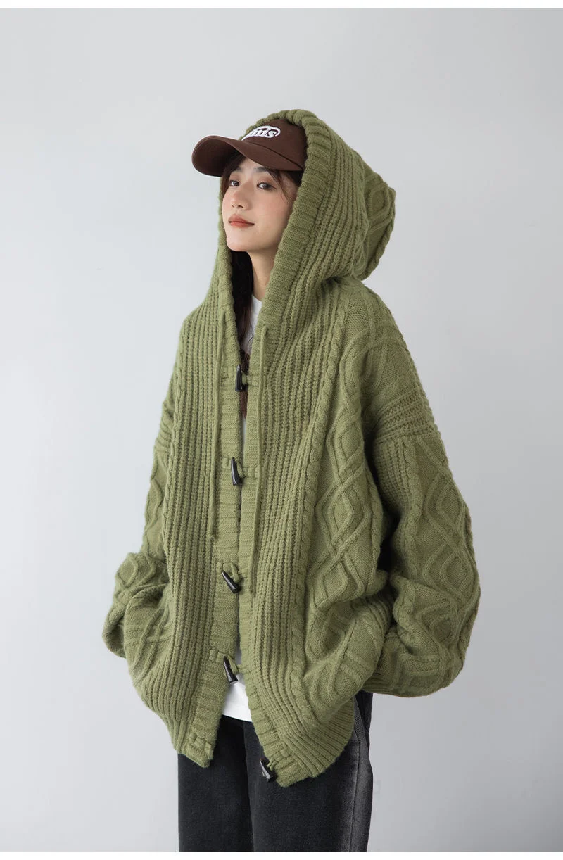 New Fashion Horn Button Cardigan Loose Sweater Temperament Female Spring And Autumn New High-Grade Thick Sweater Hooded Outcoat
New Fashion Horn Button Cardigan Loose Sweater Temperament Female Spring And Autumn New High-Grade Thick Sweater Hooded Outcoat