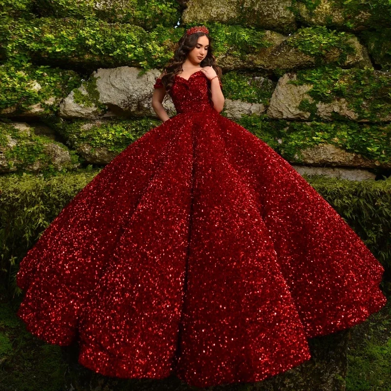 Angelsbridep винно-красные Роскошные платья Quinceanera с открытыми плечами женское платье с длинным шлейфом для выпускного вечера 15 лет
Angelsbridep винно-красные Роскошные платья Quinceanera с открытыми плечами женское платье с длинным шлейфом для выпускного вечера 15 лет