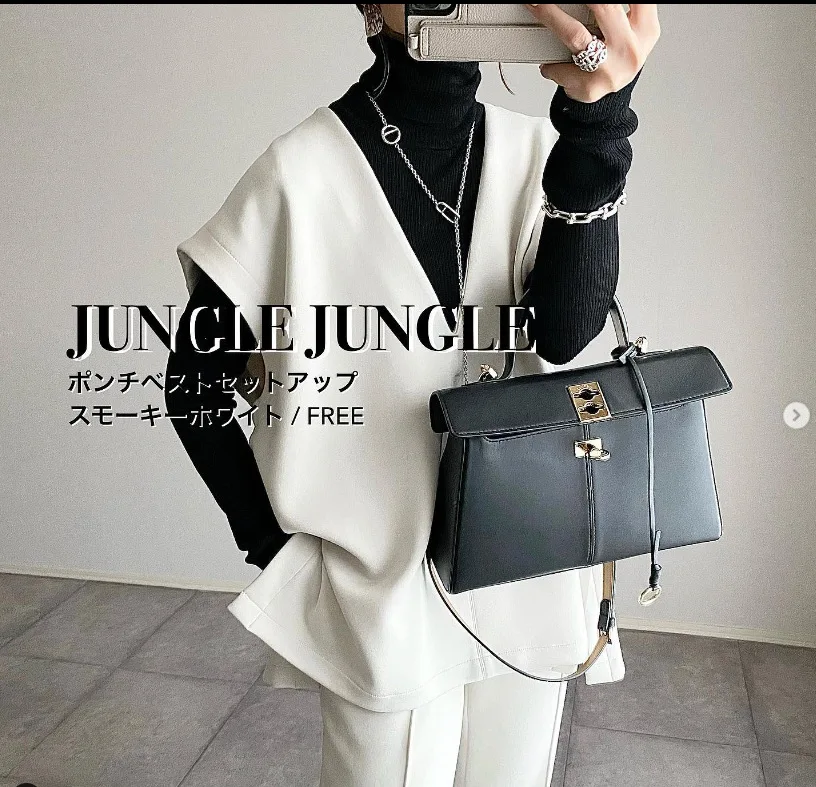 New Japanese Women's Fashion Waistband Style Retro Style Tank Top That Can Be Worn Externally And Paired With A Layered Design
New Japanese Women's Fashion Waistband Style Retro Style Tank Top That Can Be Worn Externally And Paired With A Layered Design