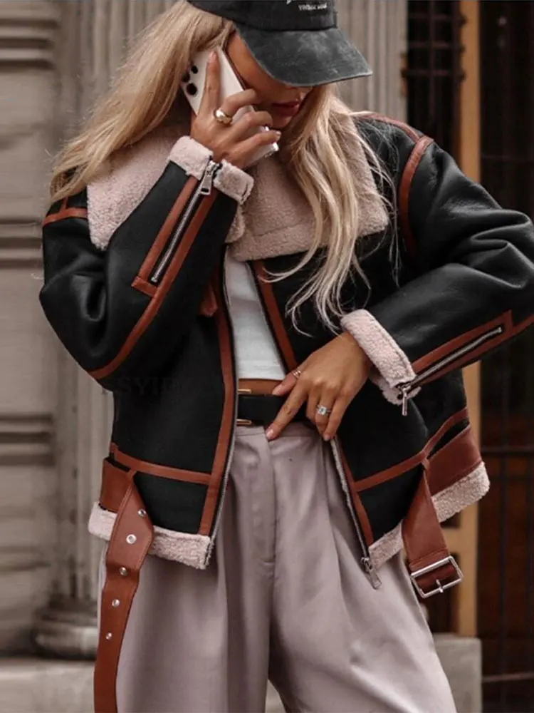Women Fashion Fur Pu Leather Patchwork Warm Coat Lapel Long Sleeves Zipper Short Jacket 2023 Winter Ladies High Street Outwear
Women Fashion Fur Pu Leather Patchwork Warm Coat Lapel Long Sleeves Zipper Short Jacket 2023 Winter Ladies High Street Outwear
