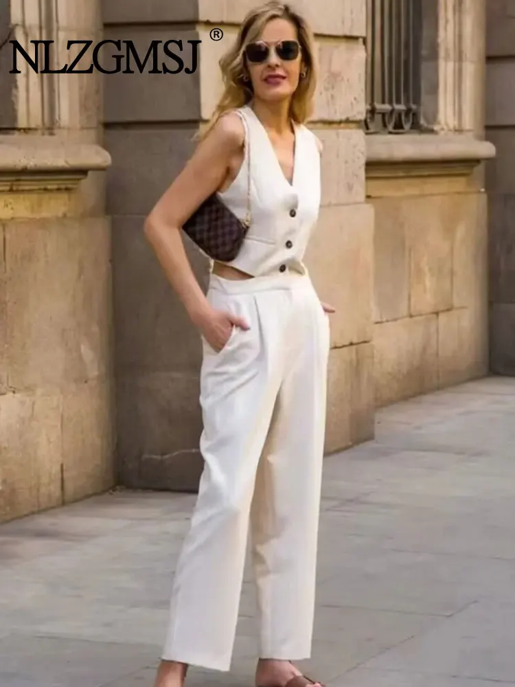 Nlzgmsj TRAF 2024 Darted Vest Jumpsuit For Women Waist Open Sleeveless Jumpsuits Woman Vintage V-neck Casual Autumn Romper
Nlzgmsj TRAF 2024 Darted Vest Jumpsuit For Women Waist Open Sleeveless Jumpsuits Woman Vintage V-neck Casual Autumn Romper
