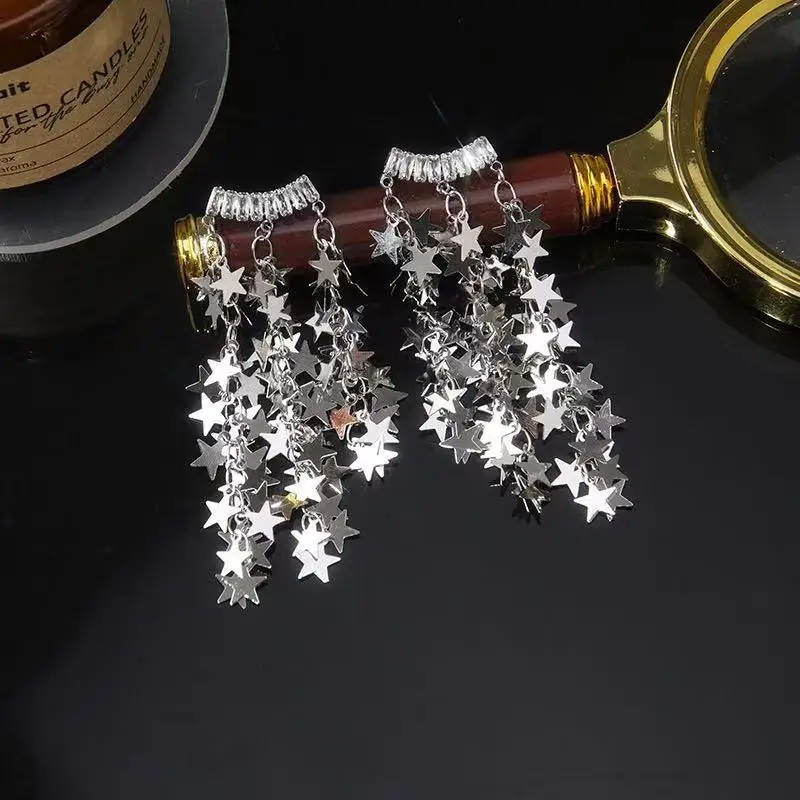 S925 Silver Needle Light Luxury Temperament Full Shinny Zircon Long Star Tassel Earrings Creative South Korea Big Ear Stud
S925 Silver Needle Light Luxury Temperament Full Shinny Zircon Long Star Tassel Earrings Creative South Korea Big Ear Stud