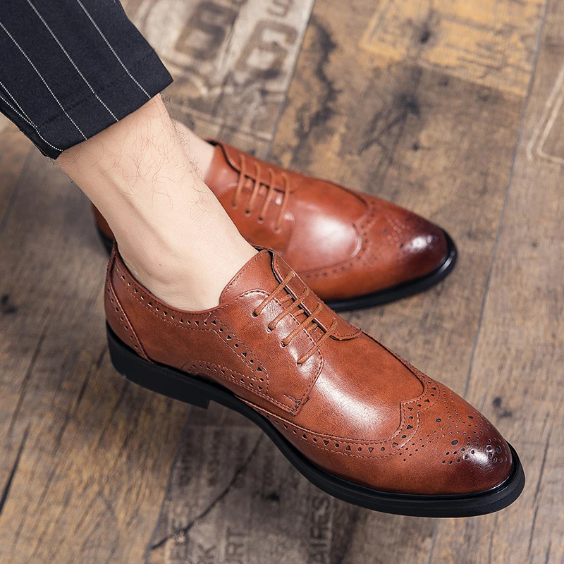 Classic Derby Lace-up Men's Leather Shoes Comfortable Vintage Fashion Casual Brogue Carved Formal Round Toe Leather Shoes
Classic Derby Lace-up Men's Leather Shoes Comfortable Vintage Fashion Casual Brogue Carved Formal Round Toe Leather Shoes