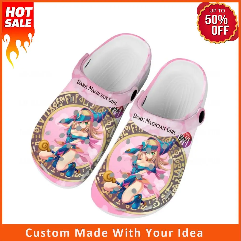 Туфли Yu-Gi-Oh Dark Magician Girl Yami Mutou для дома, обувь для воды на заказ, мужская и женская обувь для подростков, тапочки для пляжа с отверстиями
Туфли Yu-Gi-Oh Dark Magician Girl Yami Mutou для дома, обувь для воды на заказ, мужская и женская обувь для подростков, тапочки для пляжа с отверстиями