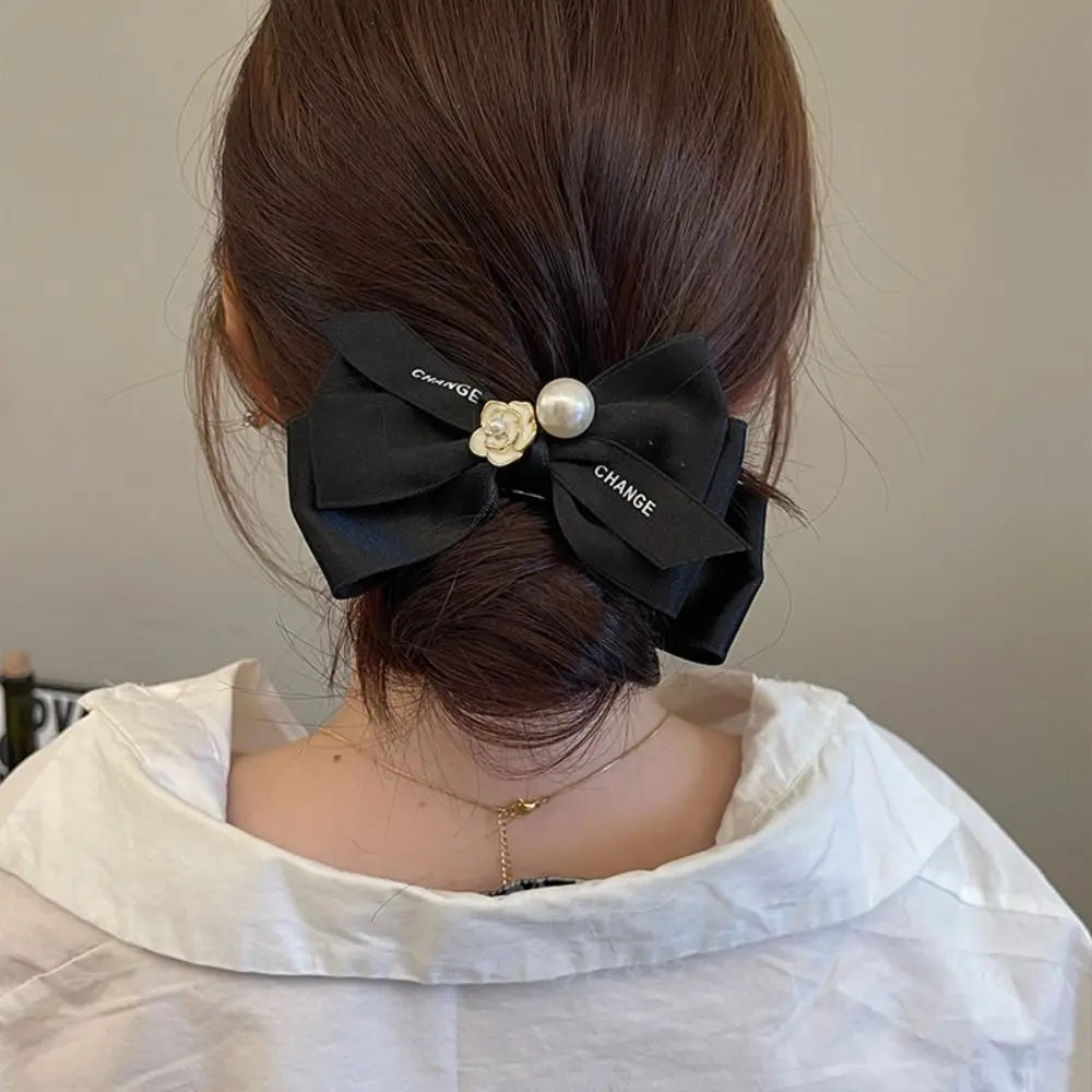 Elegant Camellia Flower Pearl Bowknot Ball Head Hair Claw Clip Headwear Hair Clip Back Head Hair Clip Hair Accessories
Elegant Camellia Flower Pearl Bowknot Ball Head Hair Claw Clip Headwear Hair Clip Back Head Hair Clip Hair Accessories