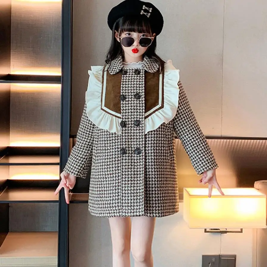 Autumn Winter New Plaid Woolen Coats Girl Thicker Ruffles Patchwork Elegant Outfit Children Double Button Woolen Jacket Wz916
Autumn Winter New Plaid Woolen Coats Girl Thicker Ruffles Patchwork Elegant Outfit Children Double Button Woolen Jacket Wz916