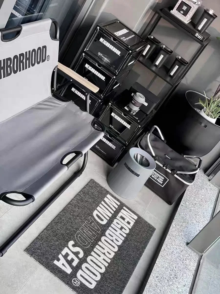 NEIGHBORHOOD NBHD SEA trendy carpet wire mesh entrance door mat anti-slip door mat 
NEIGHBORHOOD NBHD SEA trendy carpet wire mesh entrance door mat anti-slip door mat