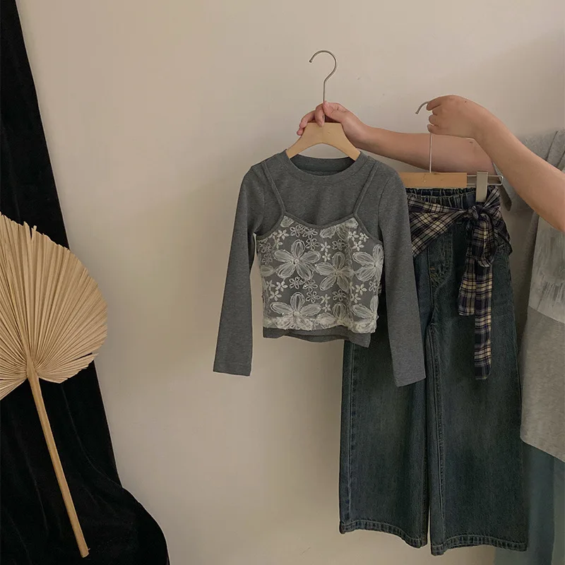 الفتيات الكورية الخريف جديد الدانتيل زهرة وهمية قطعتين أعلى 2025 منقوشة ضرطة الستار جينز غير رسمي قطعتين مجموعة الفتيات الكورية الخريف جديد الدانتيل زهرة وهمية قطعتين أعلى 2025 منقوشة ضرطة الستار جينز غير رسمي قطعتين مجموعة