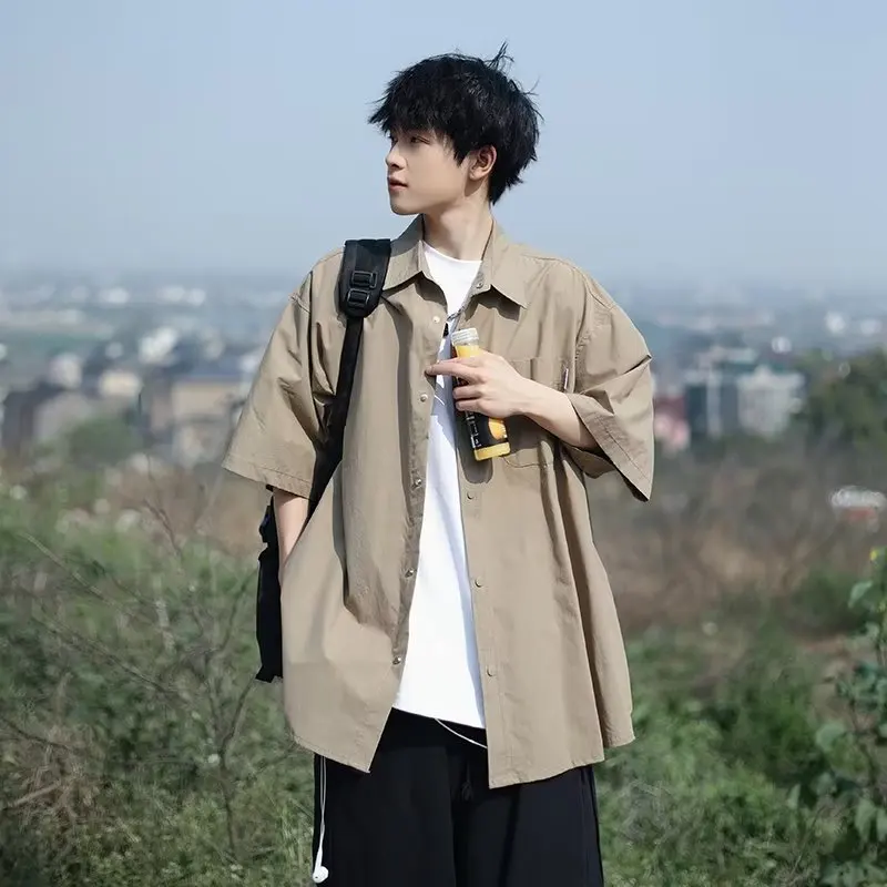 Tide Retro Shirt for Men Short Sleeve Tops Vintage Loose Thin Oversize Shirts Summer Casual Streetwear Turn-down Button A180
Tide Retro Shirt for Men Short Sleeve Tops Vintage Loose Thin Oversize Shirts Summer Casual Streetwear Turn-down Button A180