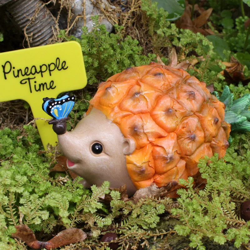 

1PC Simulation Fruit Pineapple Creative Hedgehog Resin Ornaments Crafts Home Garden Bedroom Decorations