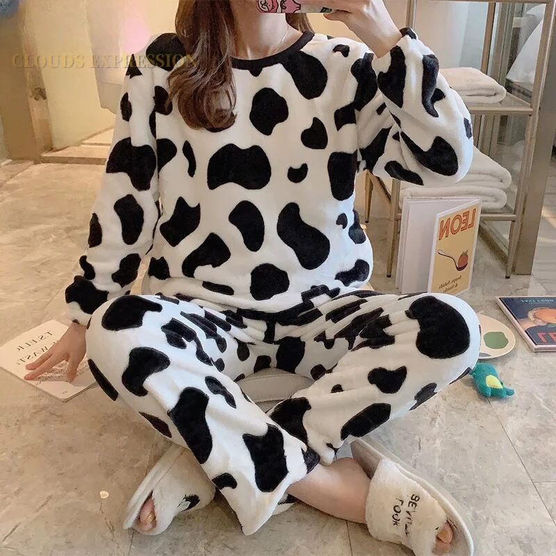 

Autumn Winter Flannel Women's Pajamas Sets Cute Polka Dots Printed Teddy Sleepwear Velvet Homewear Set Girl Pijamas Mujer Pyjama