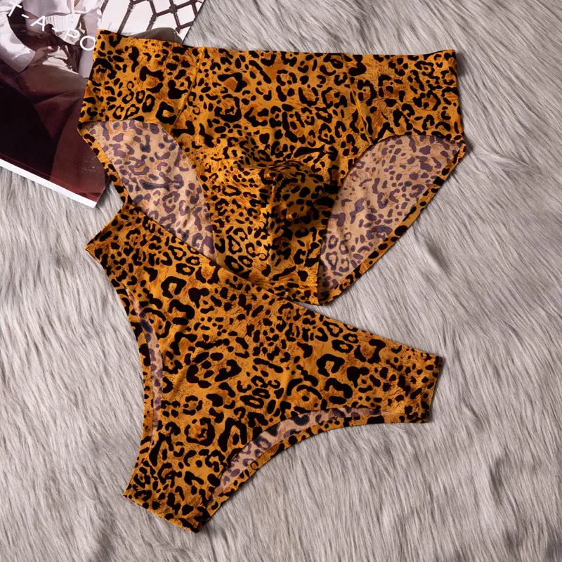 Couple Lovers Shorts Leopard Print Sexy Underwear Men's Underpants Cueca Boxer Male Panties Set Lady Boxer shorts Briefs Bamboo
Couple Lovers Shorts Leopard Print Sexy Underwear Men's Underpants Cueca Boxer Male Panties Set Lady Boxer shorts Briefs Bamboo