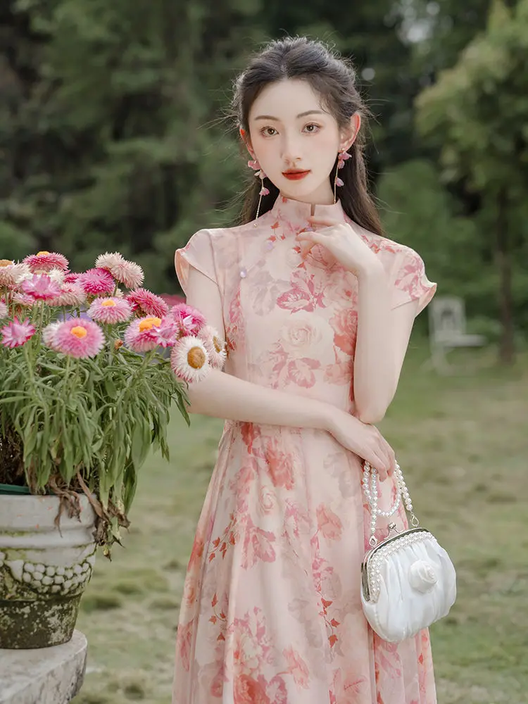 New Chinese Style Improved Cheongsam Skirt Niche Design French Dress High-End And Exquisite
New Chinese Style Improved Cheongsam Skirt Niche Design French Dress High-End And Exquisite