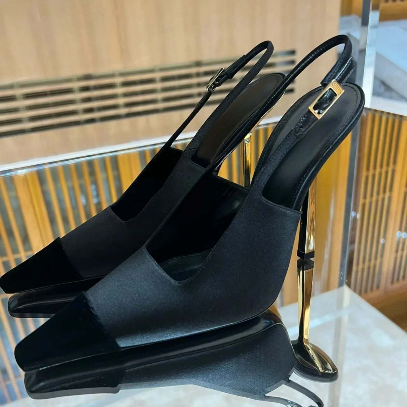 

Black Pointed Closed Toe Slingback Stiletto Sandals Woman Summer 2024 White Splicing Buckle Sexy High Heels Shoes for Women