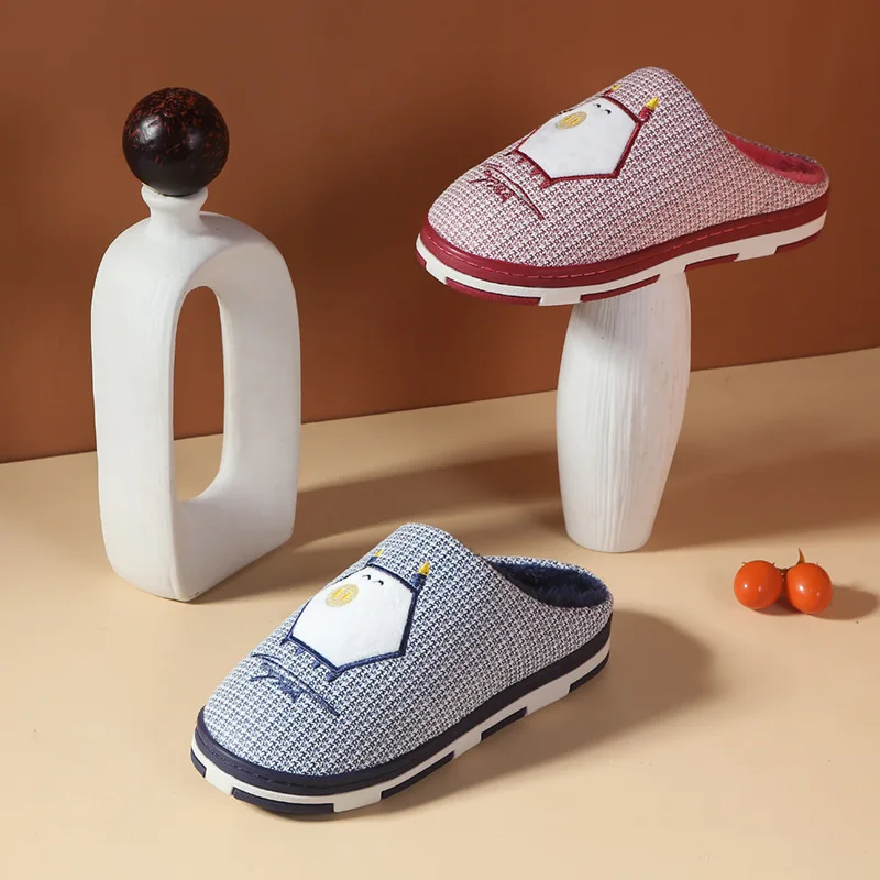 Мужские и женские новые хлопковые тапочки, зимние домашние тканевые тапочки, теплые Нескользящие Симпатичные толстые плюшевые домашние тапочки для влюбленных
Мужские и женские новые хлопковые тапочки, зимние домашние тканевые тапочки, теплые Нескользящие Симпатичные толстые плюшевые домашние тапочки для влюбленных