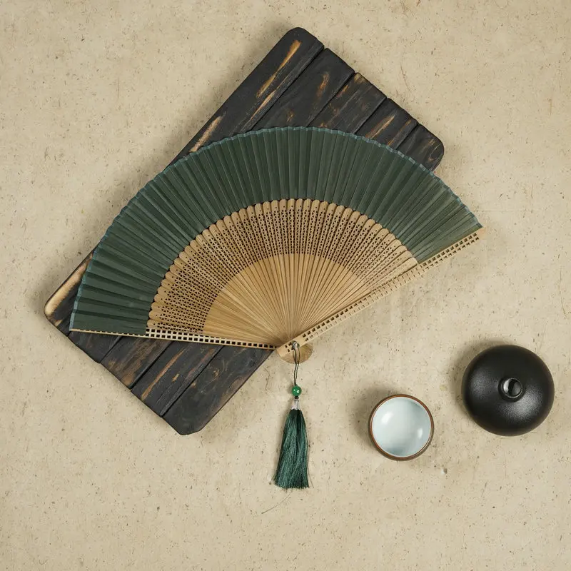 21cm Chinese Bamboo Folding Fan Wedding Hand Fragrant Party Prop Craft Fan Decor Vintage Hollow Antiquity Wooden Folding Fan
21cm Chinese Bamboo Folding Fan Wedding Hand Fragrant Party Prop Craft Fan Decor Vintage Hollow Antiquity Wooden Folding Fan