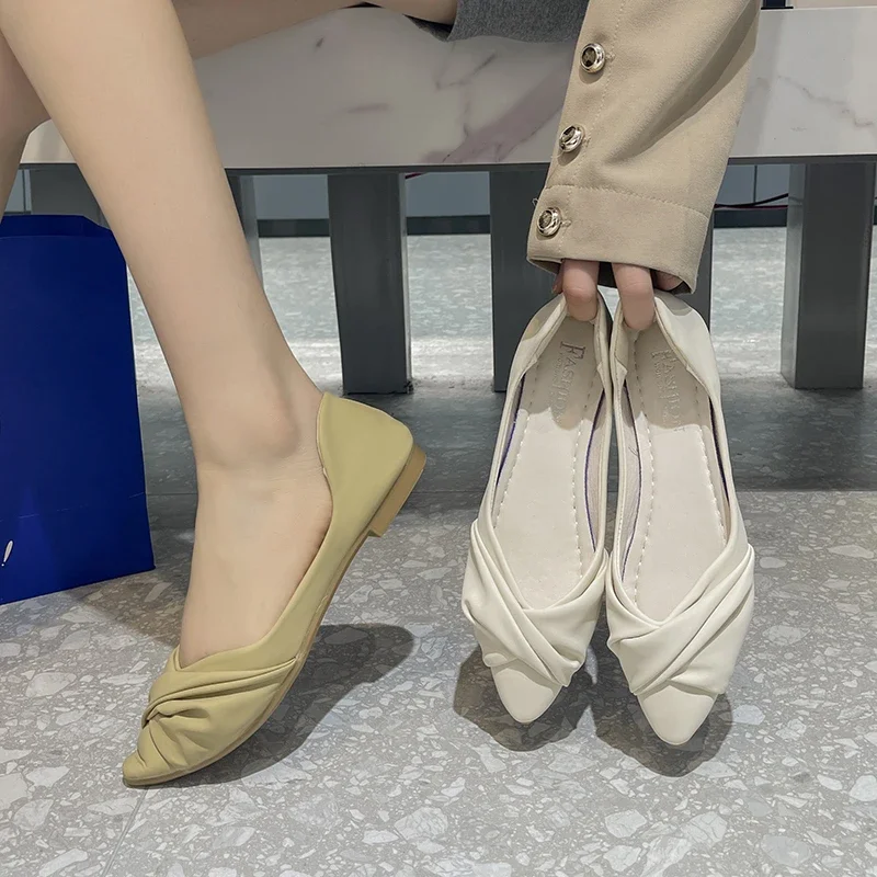 BCEBYL Spring and Autumn New Fashionable and Comfortable Pointed Solid Color Shallow Mouth Casual Flat Women's Shoes
BCEBYL Spring and Autumn New Fashionable and Comfortable Pointed Solid Color Shallow Mouth Casual Flat Women's Shoes