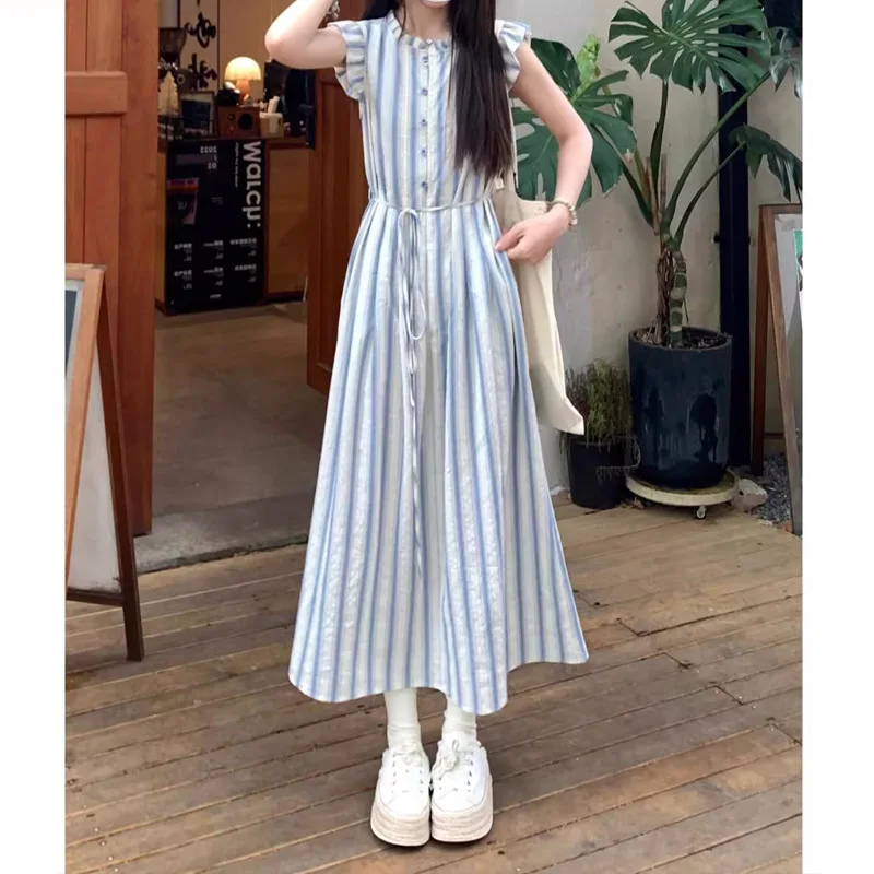 Womens Dresses 2023 Summer Blue Stripe Small Fly Sleeve Waist Dress Koran Fashion Button Evening Party Long Dress Woman Clothing
Womens Dresses 2023 Summer Blue Stripe Small Fly Sleeve Waist Dress Koran Fashion Button Evening Party Long Dress Woman Clothing