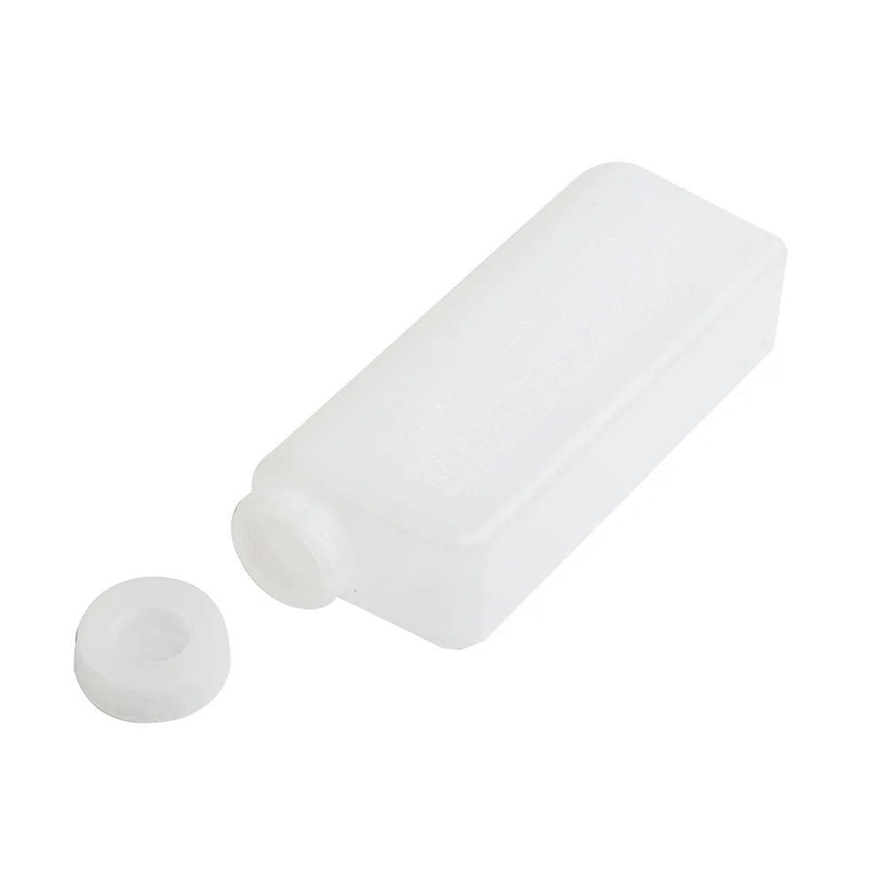 Container 18x7.5x5cm White 40:1 Oil Mixing Bottle 1 pc 1x Nylon 2-Stroke Petrol Fuel For Chainsaw 20:1 25:1 Sale
Container 18x7.5x5cm White 40:1 Oil Mixing Bottle 1 pc 1x Nylon 2-Stroke Petrol Fuel For Chainsaw 20:1 25:1 Sale