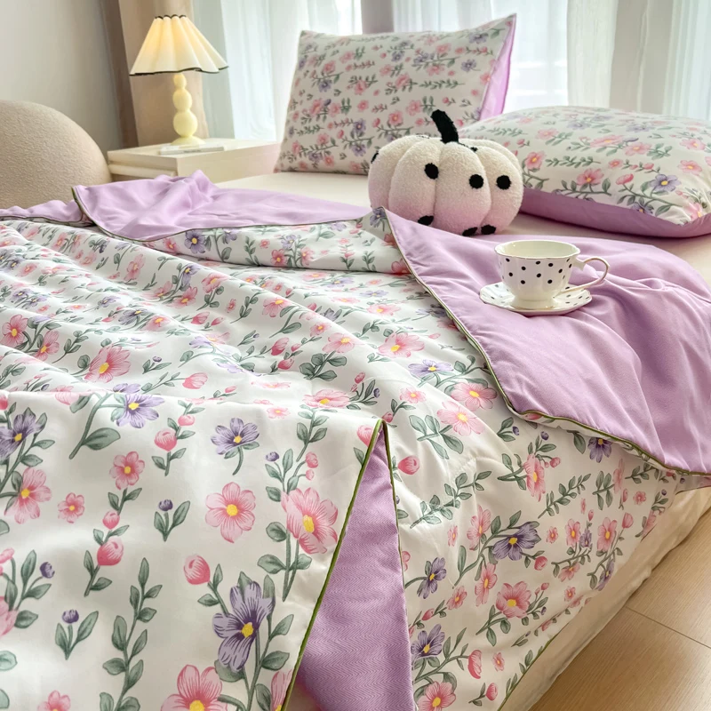 Summer Quilt Floral Style Duvets Single/Queen Size Comforter Thin Duvets Skin-friendly Bedspread edredones (No Pillowcase) Summer Quilt Floral Style Duvets Single/Queen Size Comforter Thin Duvets Skin-friendly Bedspread edredones (No Pillowcase)