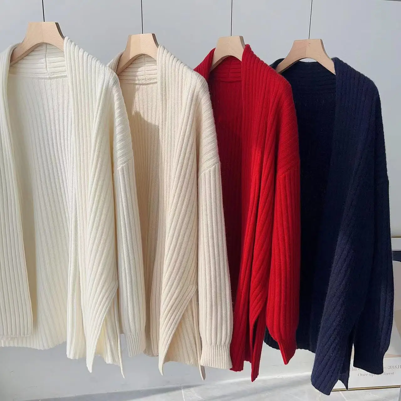 Fyion 2022 Runway Long Sleeve Cardigan Women Loose Cashmere Solid Fashion Elegant Casual Knitted Coat
Fyion 2022 Runway Long Sleeve Cardigan Women Loose Cashmere Solid Fashion Elegant Casual Knitted Coat