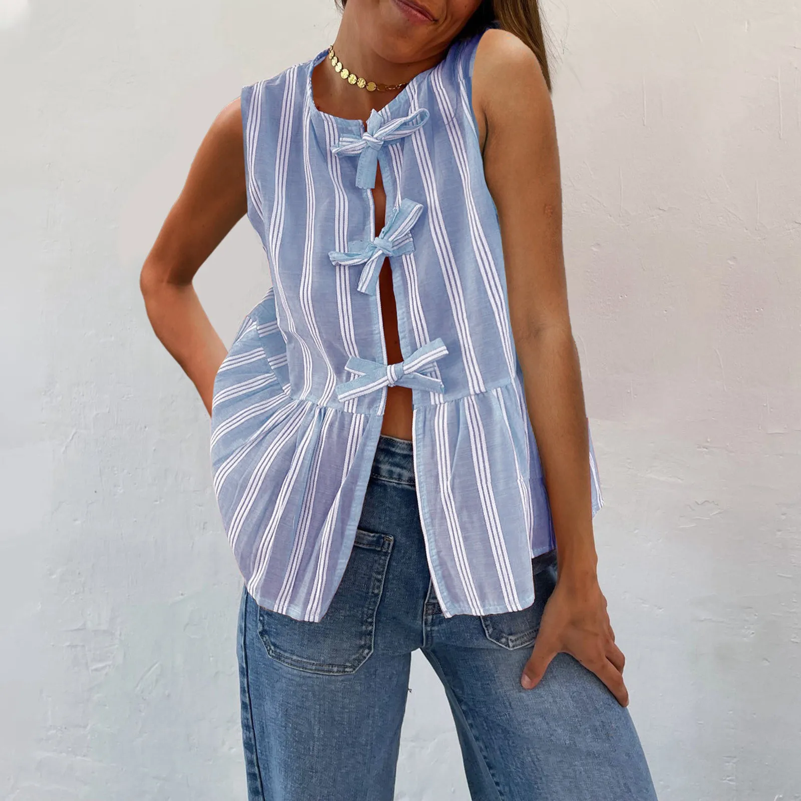 Женский Повседневный жилет в полоску, свободный пляжный топ без рукавов, с круглым вырезом и бантом, на шнуровке, лето 2024
Женский Повседневный жилет в полоску, свободный пляжный топ без рукавов, с круглым вырезом и бантом, на шнуровке, лето 2024