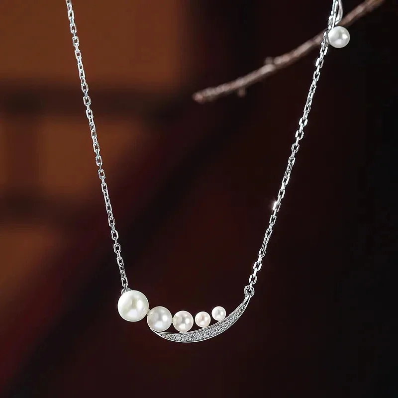 

Pearl Necklace for Women Light Luxury Niche Design Sense Style Silver Color Smile Fashion Versatile Collarbone Chain Neck Link