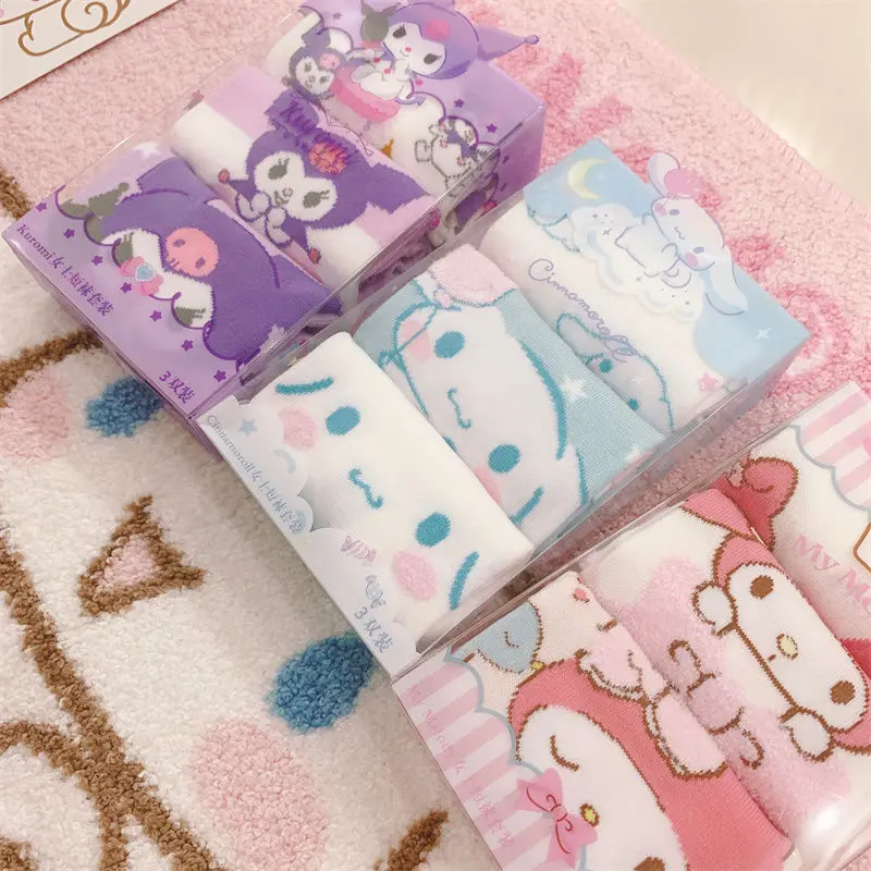 Милые носки-лодочки Kuromi My Melody Kawaii Sanrio с аниме, летние носки для девочек с сердечками, милые Мультяшные носки Cinnamoroll, детские подарки
Милые носки-лодочки Kuromi My Melody Kawaii Sanrio с аниме, летние носки для девочек с сердечками, милые Мультяшные носки Cinnamoroll, детские подарки