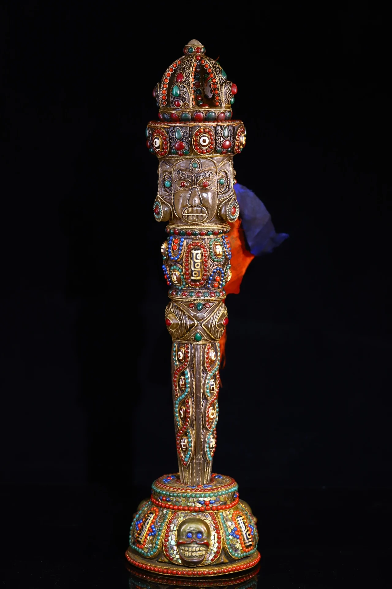 19"Tibet Temple Collection Old Natural Crystal Mosaic Gem Three-sided Mahakala head Skull head Dorje Vajra Phurpa Amulet Dharma
19"Tibet Temple Collection Old Natural Crystal Mosaic Gem Three-sided Mahakala head Skull head Dorje Vajra Phurpa Amulet Dharma