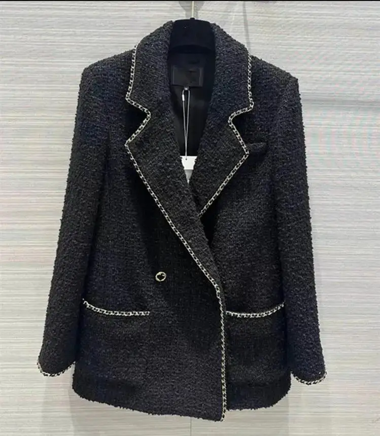 European and American women's clothing 2023 autumn new style Long-sleeved suit collar double-breasted chain fashion tweed jacket
European and American women's clothing 2023 autumn new style Long-sleeved suit collar double-breasted chain fashion tweed jacket