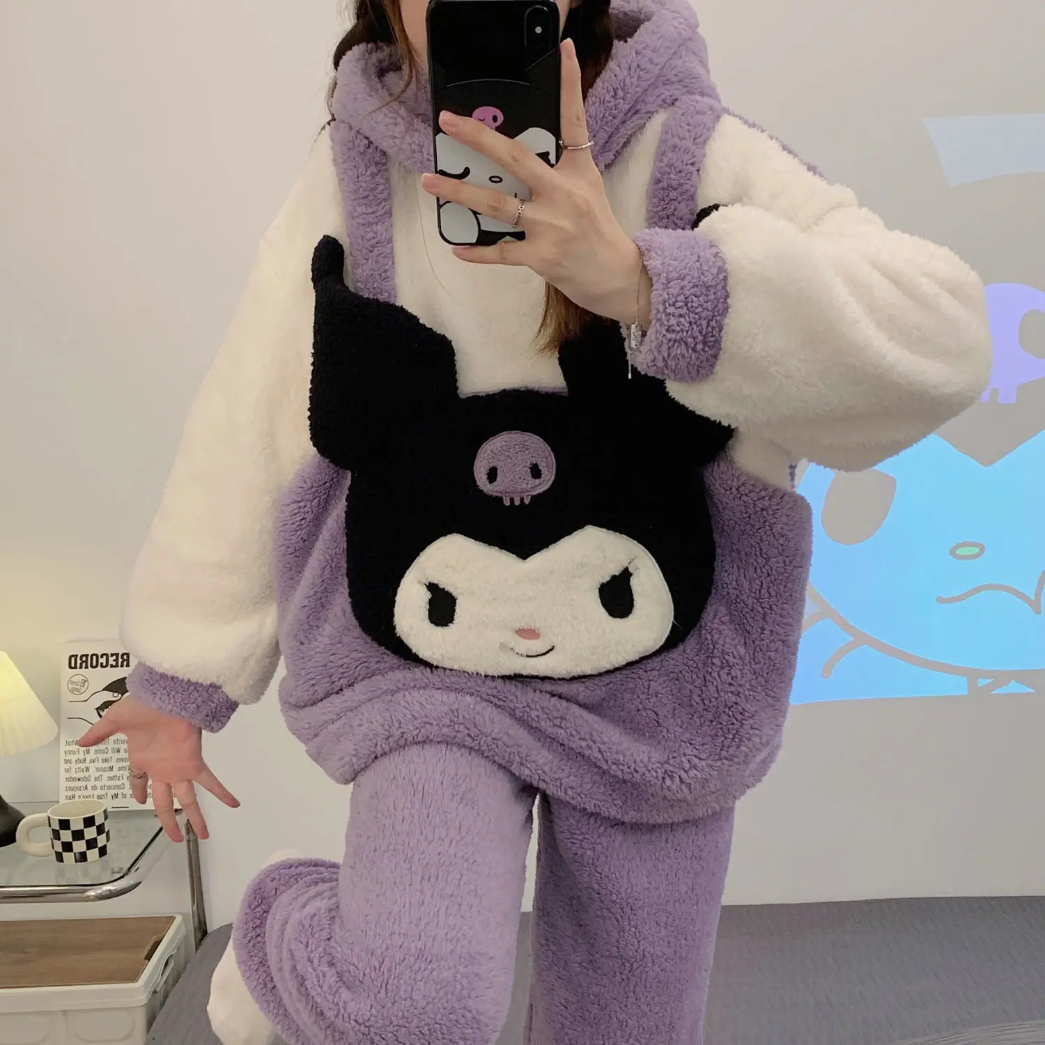 Kawaii Sanrioed Anime Girl Autumn and Winter Coral Fleece Thickening Cute Outwear Pajamas Cartoon Kuromi Cinnamoroll Home Suit
Kawaii Sanrioed Anime Girl Autumn and Winter Coral Fleece Thickening Cute Outwear Pajamas Cartoon Kuromi Cinnamoroll Home Suit