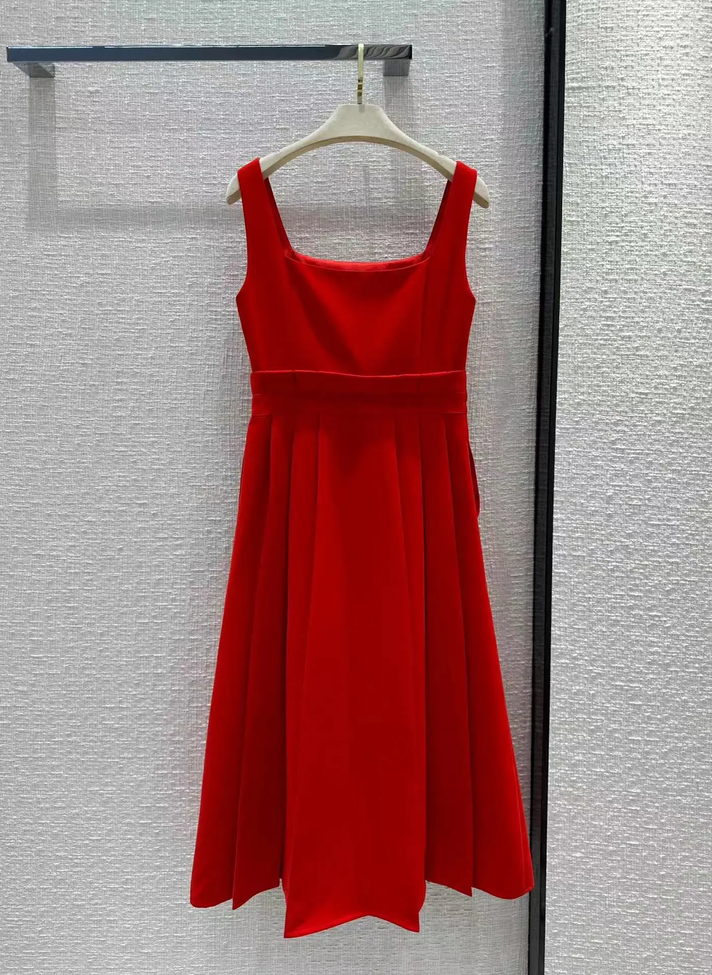 High Quality 2023 Summer Women Fashion Runway Holiday Long Dress Ladies Slim Hot Sale Red / Black Bow Sleeveless Dresses
High Quality 2023 Summer Women Fashion Runway Holiday Long Dress Ladies Slim Hot Sale Red / Black Bow Sleeveless Dresses