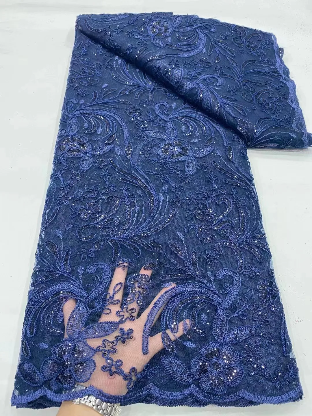 Nigerian Sequins Lace Fabric 2023 High Quality Lace African Tulle Mesh Lace Embroidery Fabric For Wedding Dress Sewing
Nigerian Sequins Lace Fabric 2023 High Quality Lace African Tulle Mesh Lace Embroidery Fabric For Wedding Dress Sewing