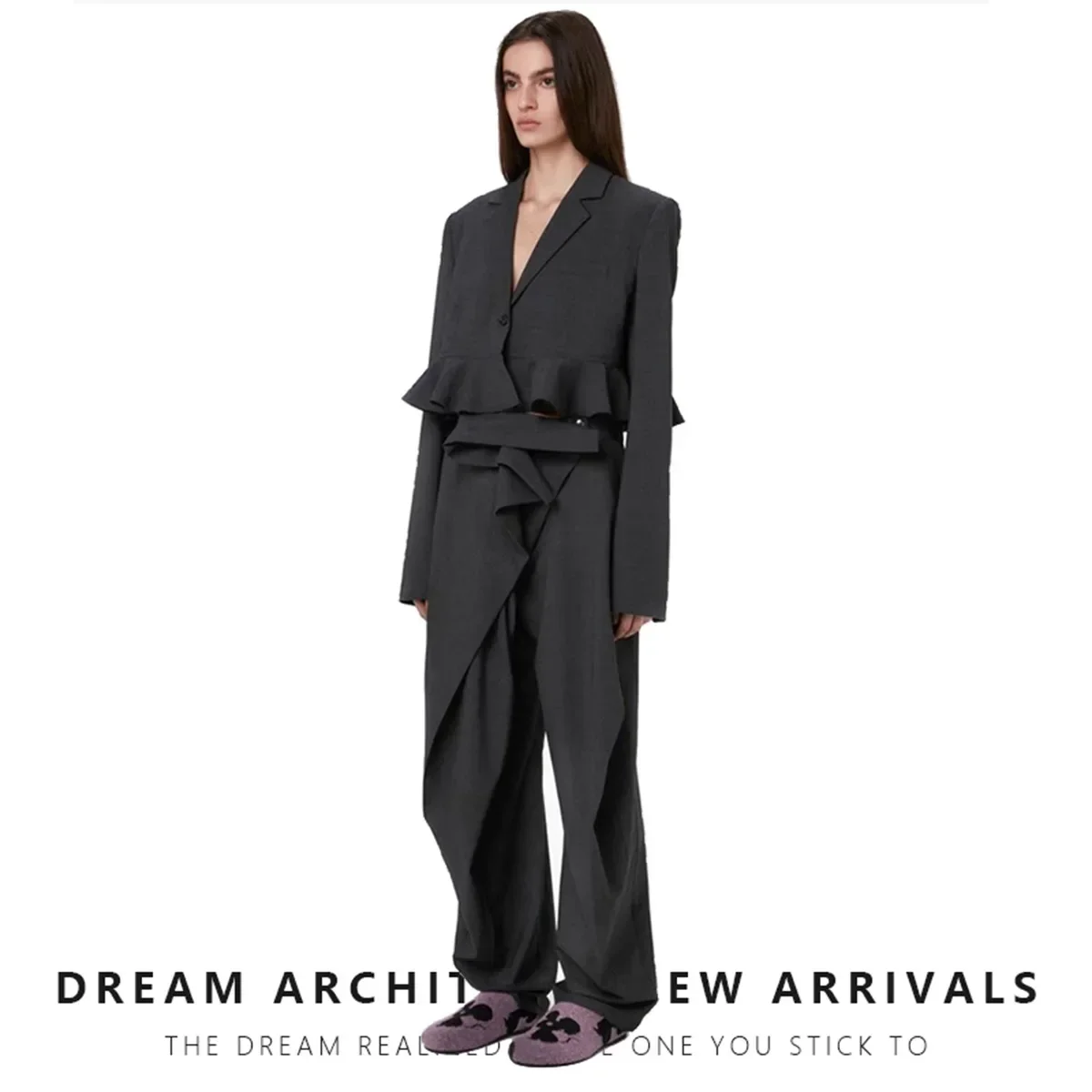 Loose Women Suits 2 Piece Blazer+Pants Short Jacket Formal Office Lady Business Work Wear Fashion Girl Coat Trousers Prom Dress 
Loose Women Suits 2 Piece Blazer+Pants Short Jacket Formal Office Lady Business Work Wear Fashion Girl Coat Trousers Prom Dress