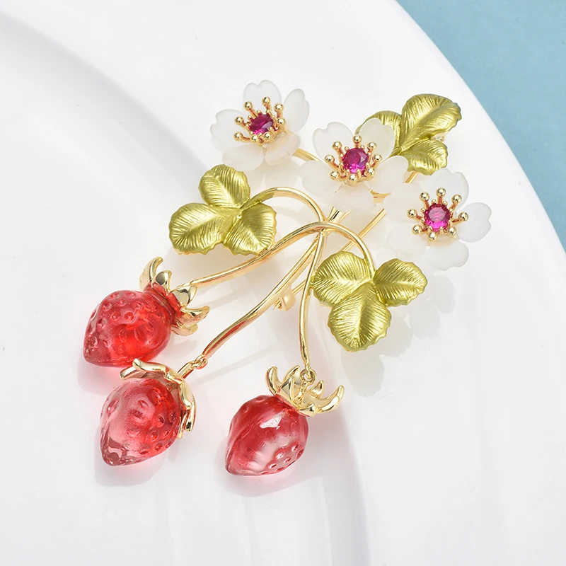 

Wuli&baby Charming Strawberry Brooches For Women High Quality Beauty Tasty Fruits Flower Office Party Brooch Pins Gifts