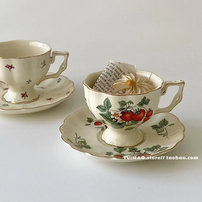 French Vintage Porcelain Strawberry Cup And Saucer British Court Exquisite Floral Tea Cup Set With Gold Trim Dessert Plate
French Vintage Porcelain Strawberry Cup And Saucer British Court Exquisite Floral Tea Cup Set With Gold Trim Dessert Plate