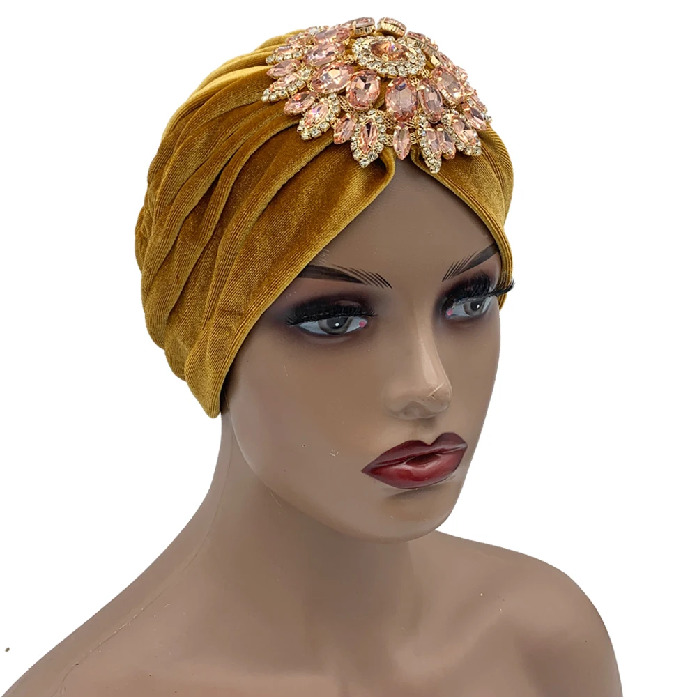 Pleated Turban Hat for Women Luxury Rhinestone Soft Velvet Headwrap Bonnet India Cap Muslim Under Hijab Cap Turbante Mujer
Pleated Turban Hat for Women Luxury Rhinestone Soft Velvet Headwrap Bonnet India Cap Muslim Under Hijab Cap Turbante Mujer