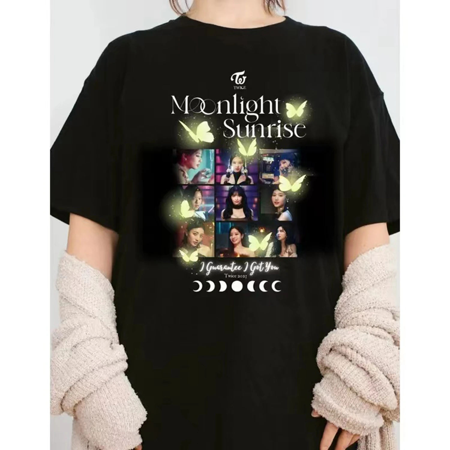 Twice Ready To Be World Tour T-shirts Cotton Short Sleeve Kpop Korean Fashion T Shirt Summer Streetwear Women Clothing Tops
Twice Ready To Be World Tour T-shirts Cotton Short Sleeve Kpop Korean Fashion T Shirt Summer Streetwear Women Clothing Tops
